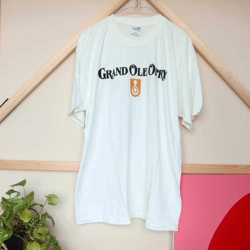 Vintage Grand Ole Opry Country Music White T-Shirt